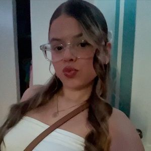 Meet your Posher, Izzy